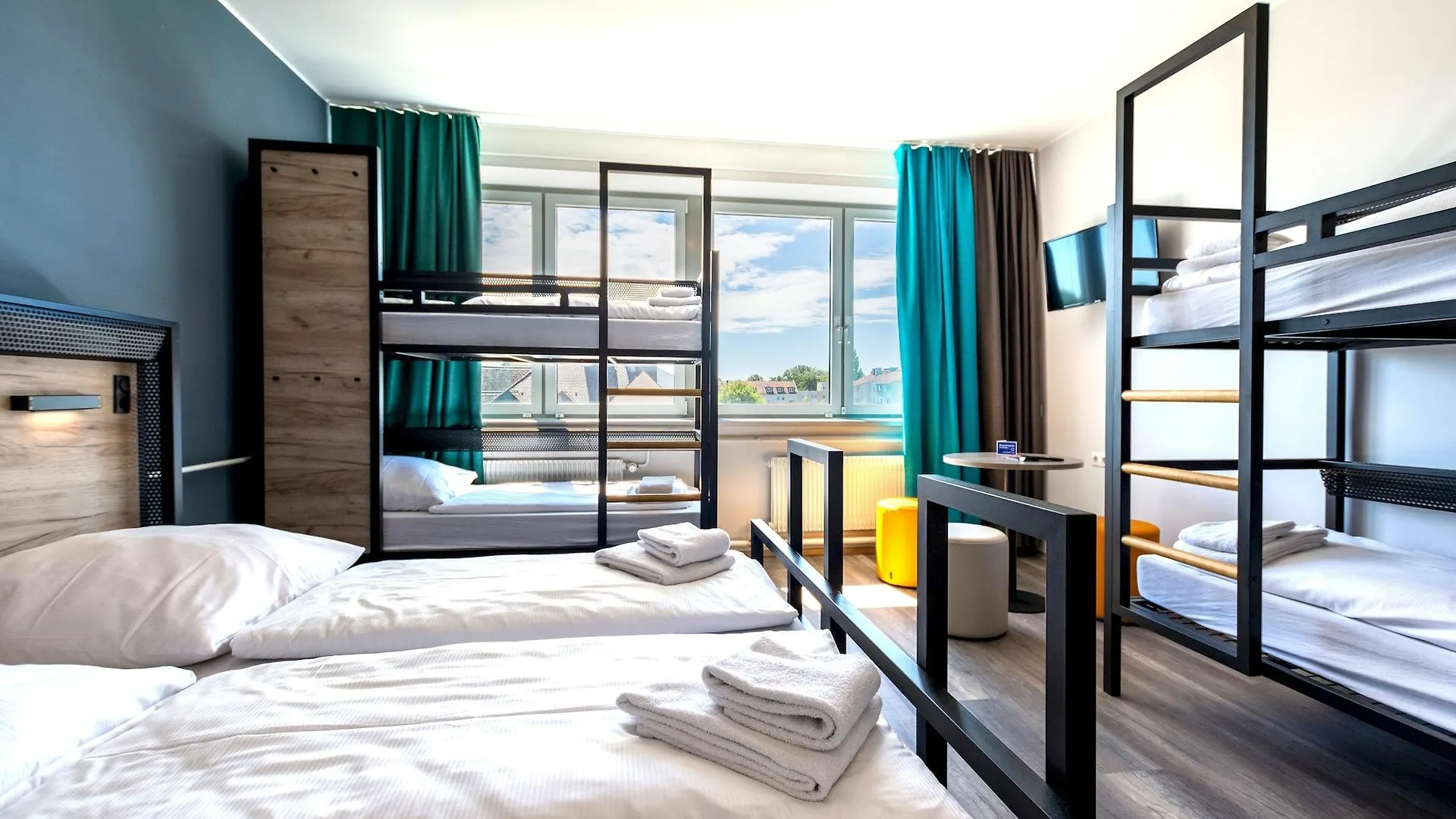 Hotel a&o München Laim 2*, Monaco di Baviera Germania
