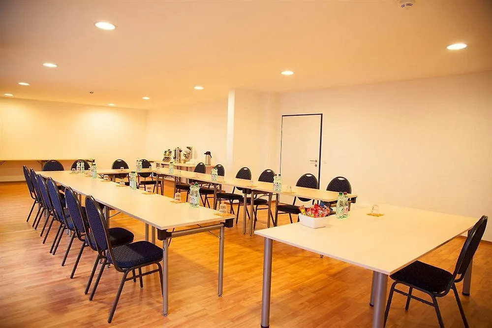 Hotel a&o München Laim 2*, Monaco di Baviera Germania