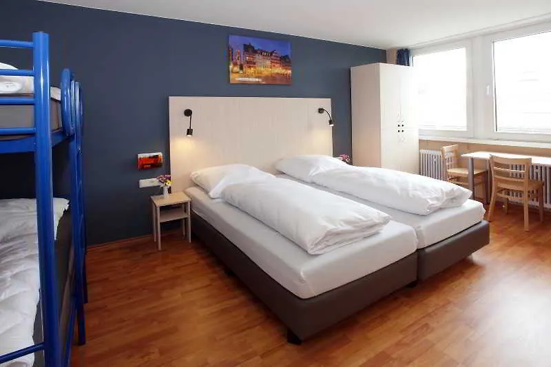 Hotel a&o München Laim