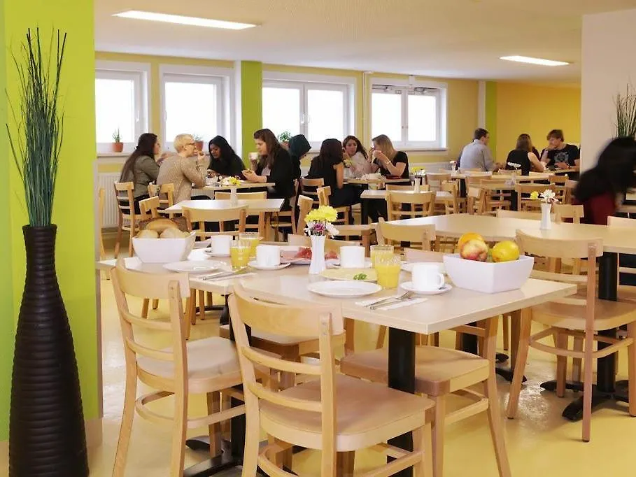 A&O Muenchen Laim Otel